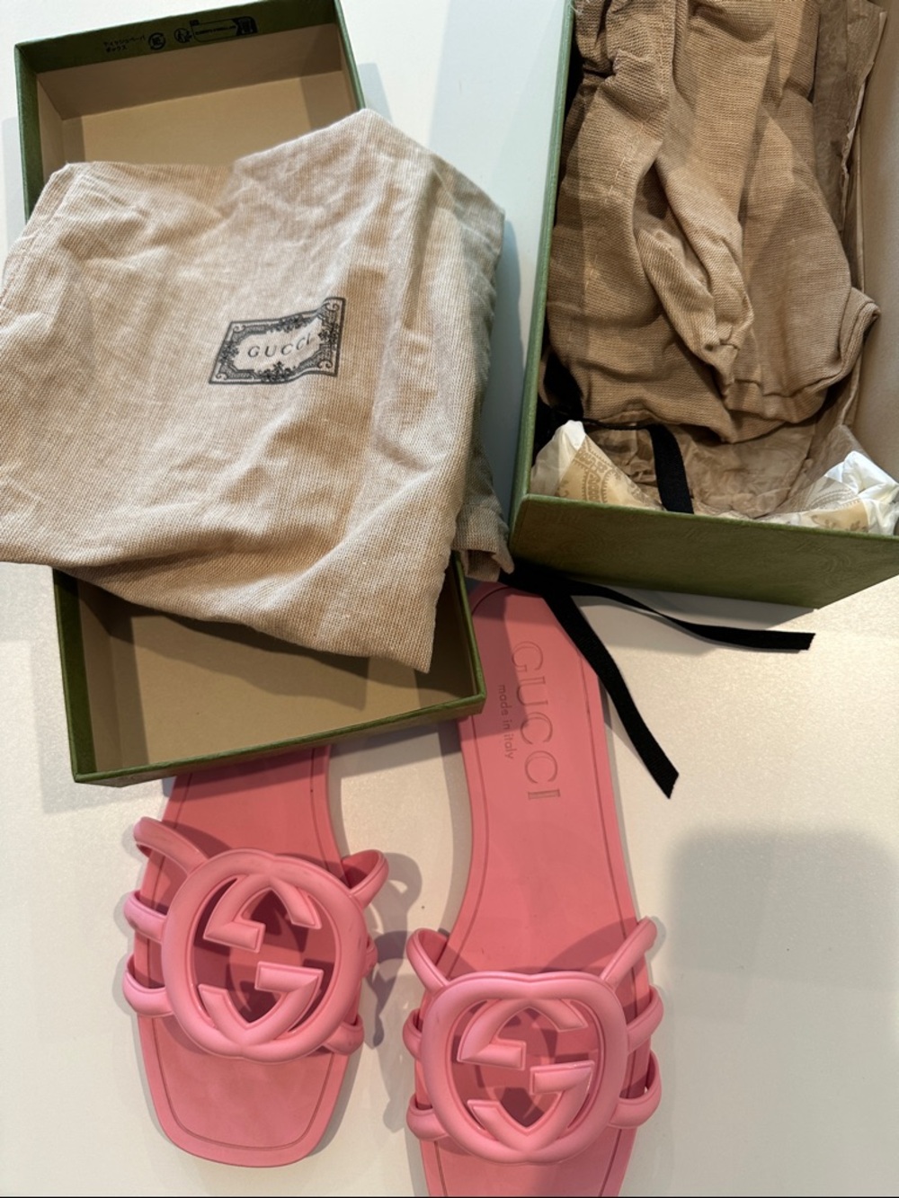 Gucci Pink Interlocking G Slide Sandals - Picture 3 of 3